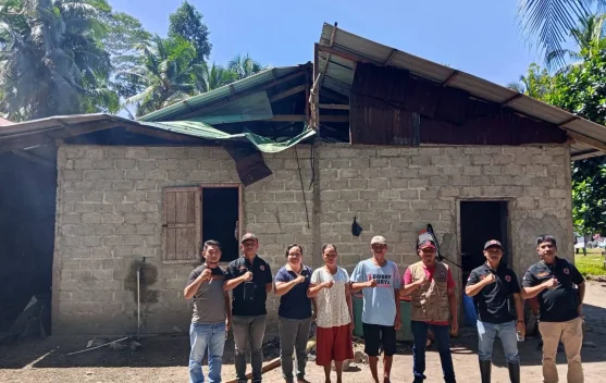 Korban Pohon Tumbang di Hilimbowo Olora Terima Bantuan