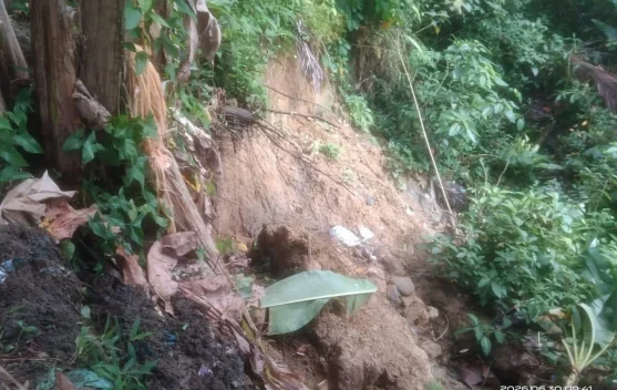 Hujan Deras, Rumah Dinas Pendeta Jemaat Hilinakhe Alami Longsor