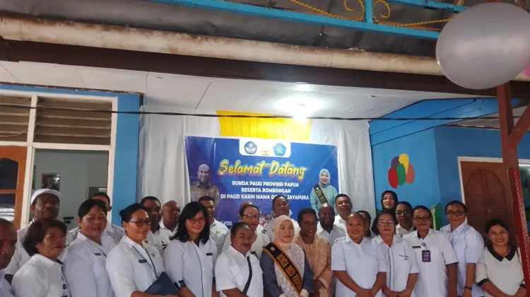 PAUD Kasih Mama Dapat Perhatian Bunda PAUD Papua