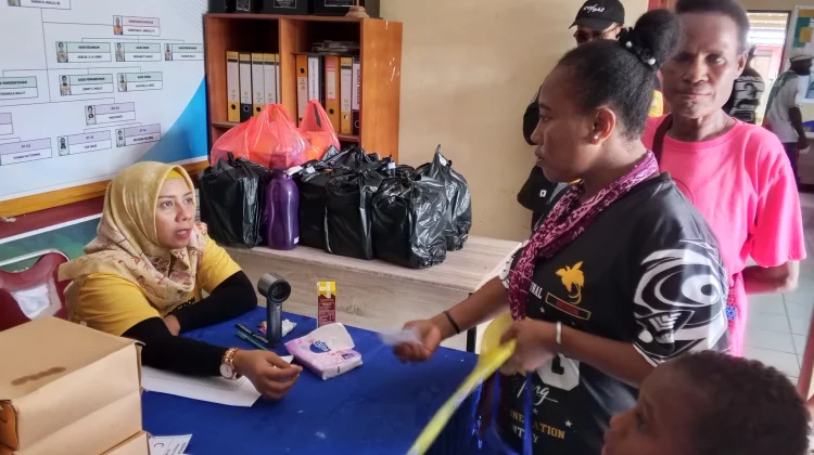 Pelayanan Disdukcapil Kota Jayapura untuk Masyarakat Skouw Mabo
