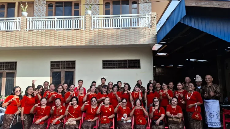 Komunitas Katolik Toraja Jayapura Merayakan Pentakosta