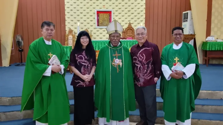 Uskup Keuskupan Jayapura Memimpin Misa Pembukaan Kursus Khatolisitas