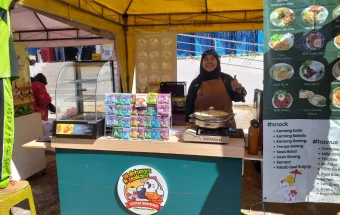 Kehadiran UMKM Memeriahkan RRI Fest di halaman RRI Jayapura