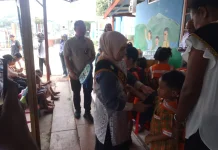 PAUD Kasih Mama Dapat Perhatian Bunda PAUD Papua