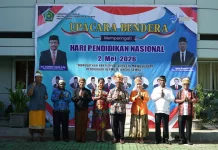 Hardiknas 2026, Kanwil Kemenag Papua Gelar Upacara Berbusana Tradisional