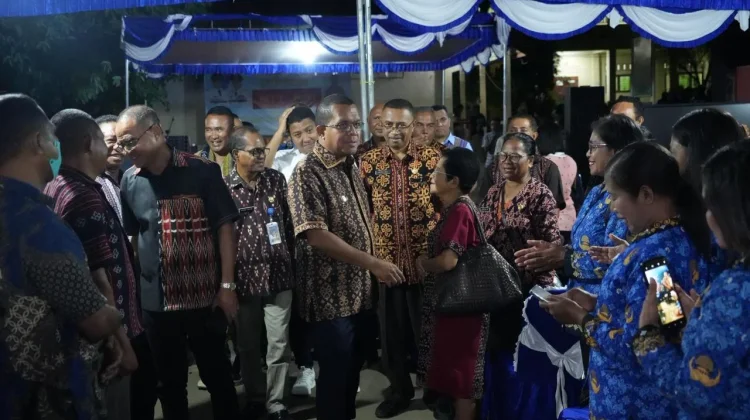 Pra-Launching OSOP di Maumere, Gubernur Soroti Defisit Rp51 Triliun, Dorong Sekolah