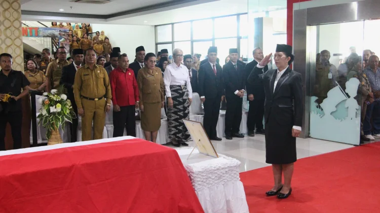 Pemprov NTT Gelar Upacara Kedinasan Pelepasan Jenazah Almarhum Alex Koroh