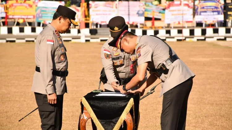 Kapolda NTT Pimpin Sertijab Wakapolda Brigjen Pol Faizal