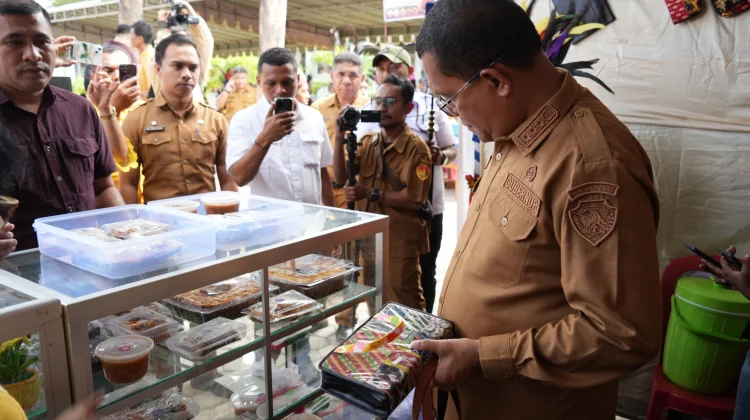 SMA Negeri Lima Kupang Luncurkan OSOP Perkuat Jiwa Wirausaha Siswa Berprestasi