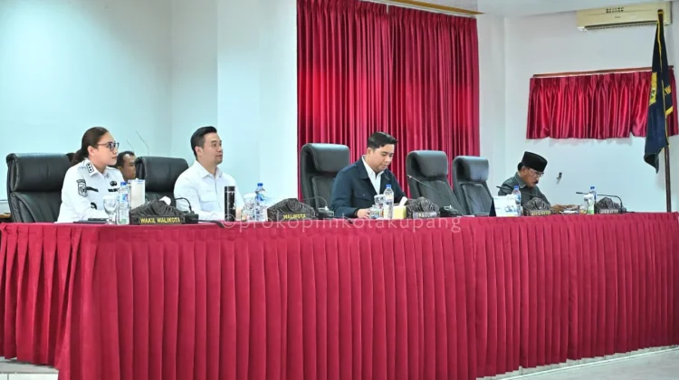 Sidang Paripurna DPRD Diawali Penandatangan Berita Acara Persetujuan