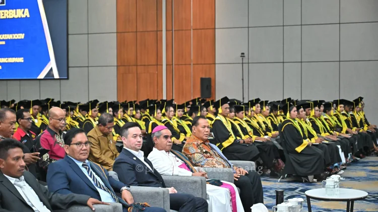 Wisuda Bukan Akhir Melainkan Awal Pengabdian Masyarakat