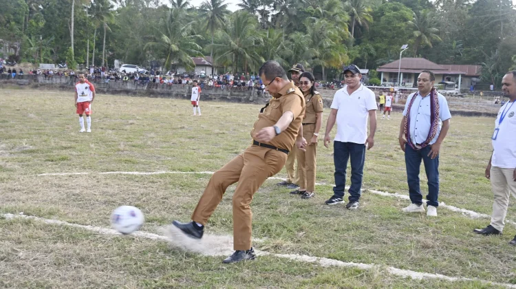 Bupati Kupang Buka JPW Nekmese Cup II, Cetak Talenta Sepak Bola