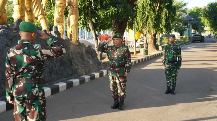 Korem 161/WS Gelar Upacara 17 Tingkatan Pelayanan Kepada Masyarakat