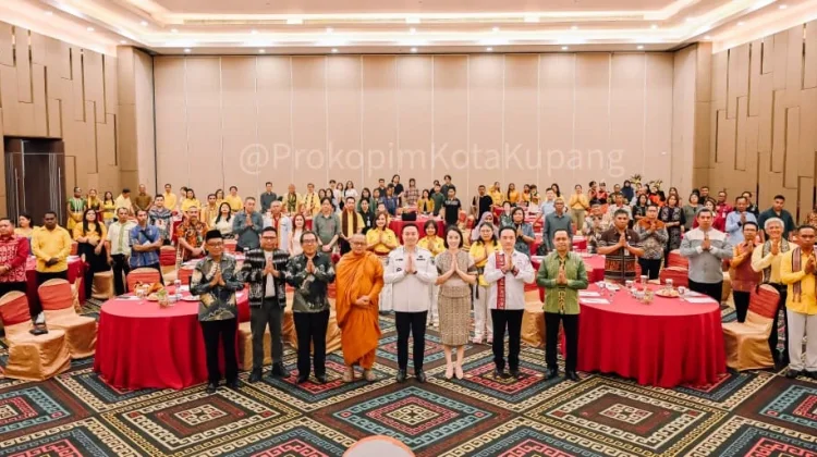Umat Budha Indonesia Kota Kupang Rayakan Sannipata Waisak