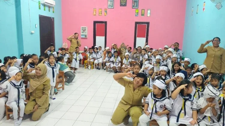 Polsek Alak Edukasi Keselamatan Berlalu Lintas Siswa TK Hang Tuah 23 Kupang