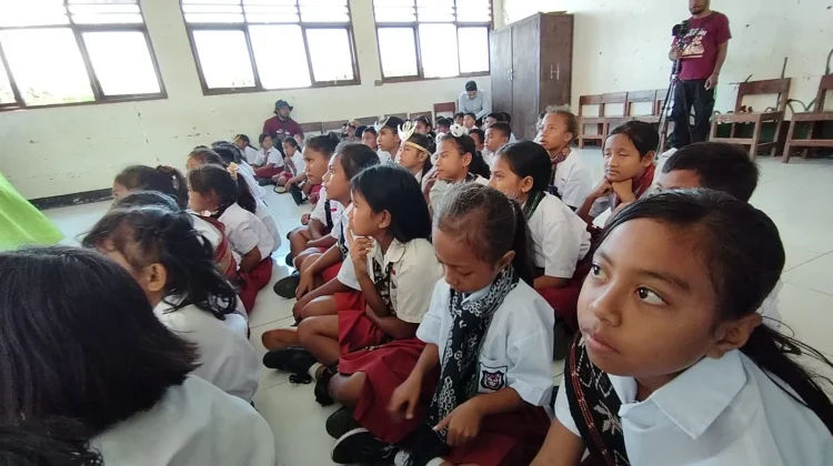 KPK Tanamkan Nilai Antikorupsi kepada Siswa SD Batu Esa