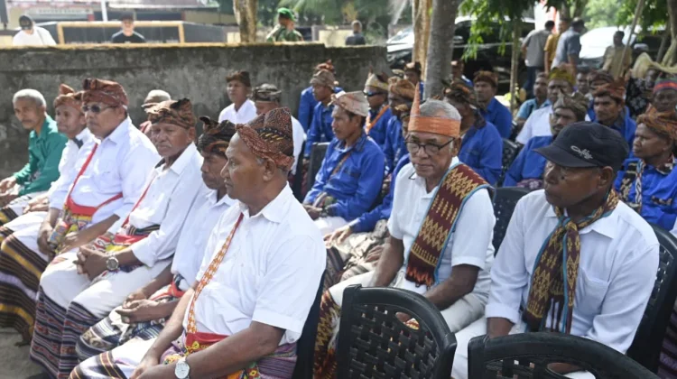 Bupati Kupang Letakkan Batu Pertama Pembangunan Kantor Camat Baru