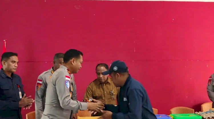 Selesaikan Konflik Antar Warga Wakapolda NTT Kunker ke Adonara Timur