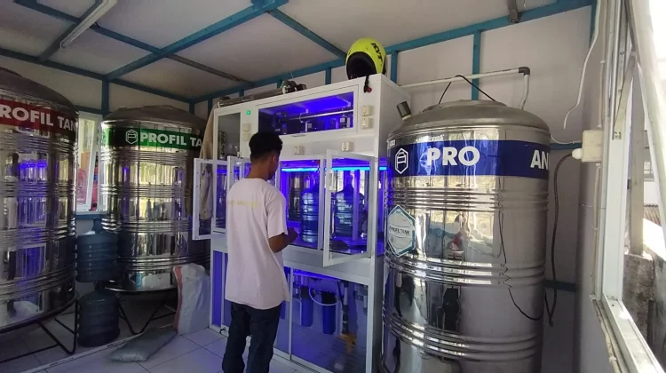 Depot Air Isi Ulang Kebanjiran Pelanggan saat Kemarau