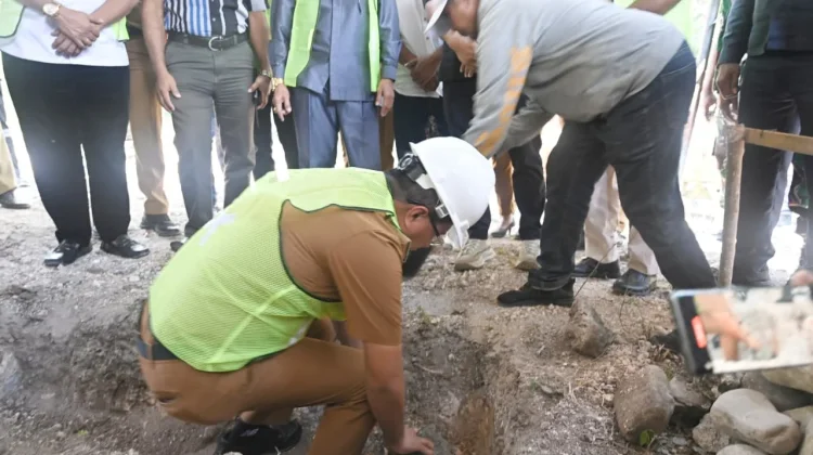 Bupati Kupang Mulai Pembangunan Dua Kantor Camat
