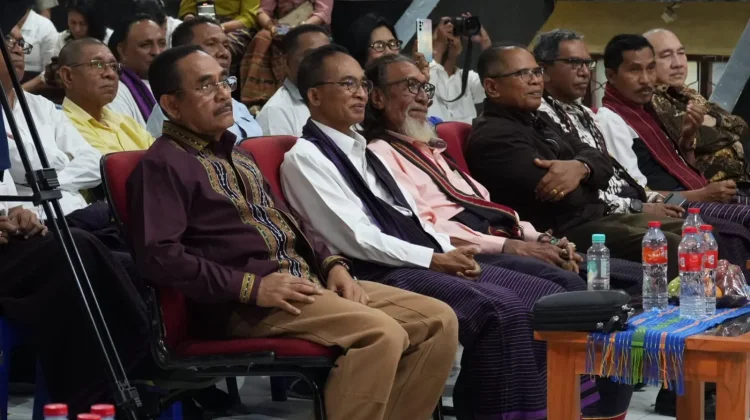 Gubernur Ajak IKA Kupang Wujudkan Perdamaian Adonara Bersama