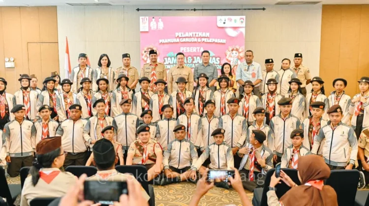 Pemkot Kupang Melepas Kontingen Pramuka Mengikuti Jambore Nasional
