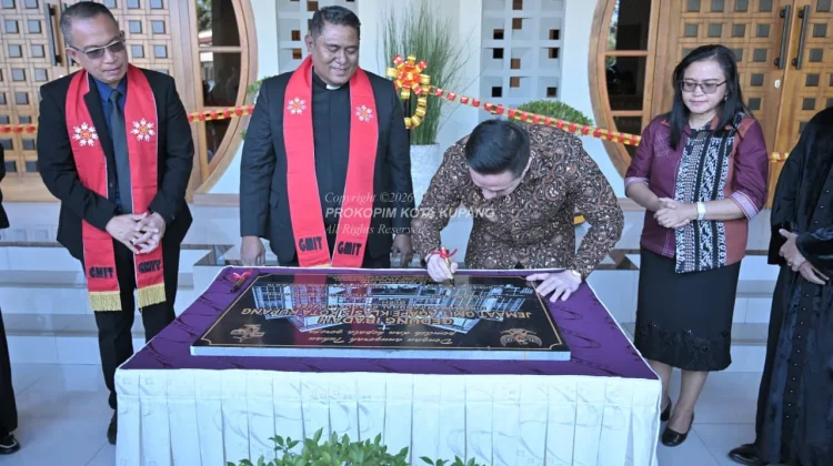 Jemaat GMIT Agape Kupang Rayakan HUT Gereja