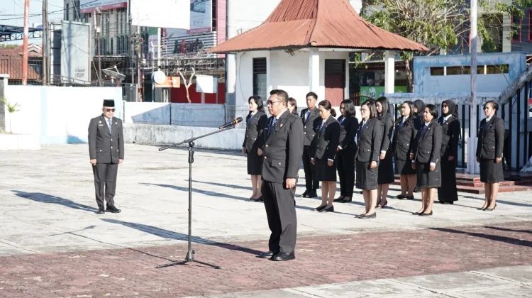 Kanwil Kemenkum NTT Tabur Bunga TMP Dharma Loka