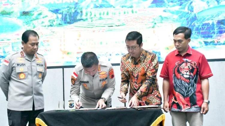 Polda NTT dan PT Pelindo Kupang Gelar PKS Pengamanan Pelabuhan Tenau
