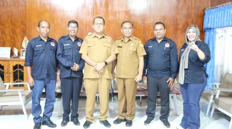 Pemprov NTT Raih Predikat Informatif, PPID Diminta Terus Berbenah