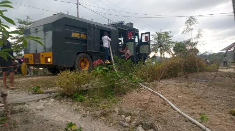 Warga Desa Pusu Kabupaten TTS Dapat Bantuan Air Bersih