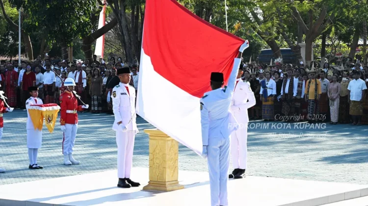 Pemkot Kupang Gunakan Pakaian Adat Flores Simbol Kepedulian