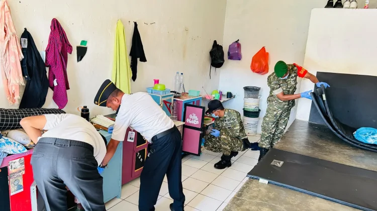 Penggeledahan Gabungan di Lapas Dewasa Kelas IIA Kupang Bersama TNI, Polri dan BNN