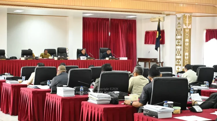 Rapat Paripurna Penyampaian Laporan Komisi DPRD Kota Kupang