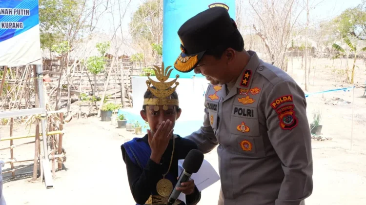 Kapolda NTT Resmikan Sumur Bor di Desa Benu