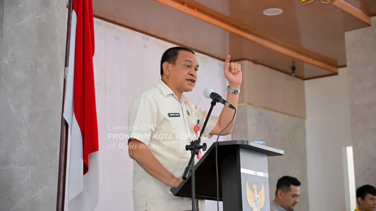 Mahasiswa Terdampak Gempa Flores Mendapat Bantuan Kemanusiaan