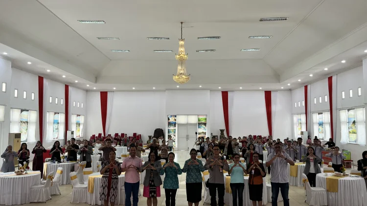 Peringati World Pharmacists Day, IAI NTT Luncurkan Program Kampung Ask Me Dagusibu