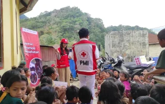 PMI Kabupaten Manggarai Edukasi Warga melalui Layanan Promkes di Gapong