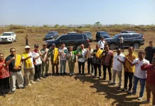 Gubernur Melki Tinjau Area Pacuan Kuda PON Sumba Barat