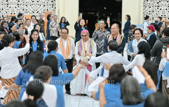 Perempuan Memiliki Realita Nilai Sosial Kejujuran Iman