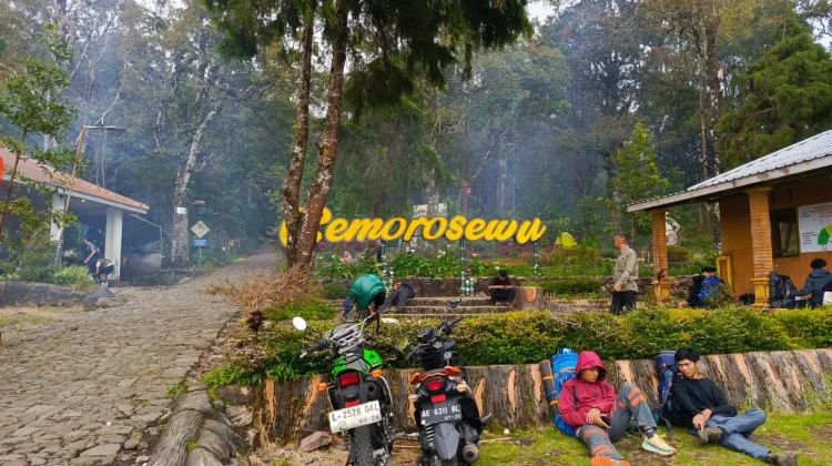 Gunung Lawu jadi Primadona Pendaki Habiskan waktu Libur Lebaran