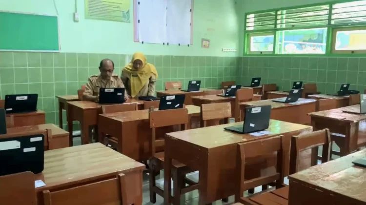 Potret Pengecekan Kesiapan Pelaksanaan TKA Jenjang SMP oleh Dindik Kota Madiun