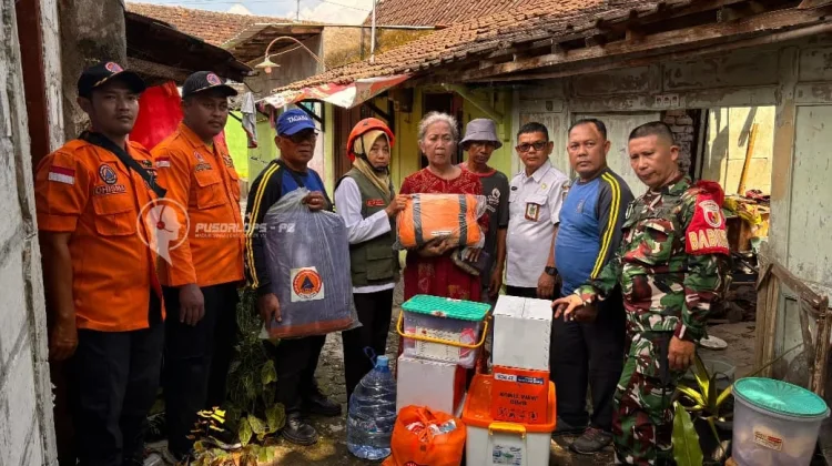 Dua Rumah Roboh dalam Sehari, BPBD Kota Madiun Salurkan Bantuan