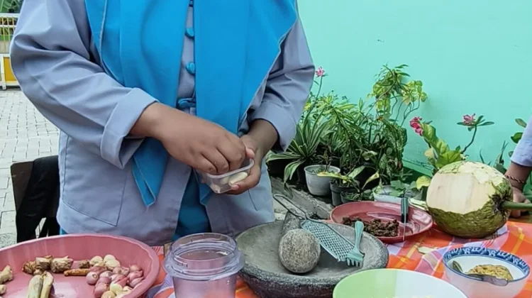 ABSULE, Siswa MTsN 12 Madiun Sukses Olah Makanan Sisa MBG Jadi Abon sukun lele
