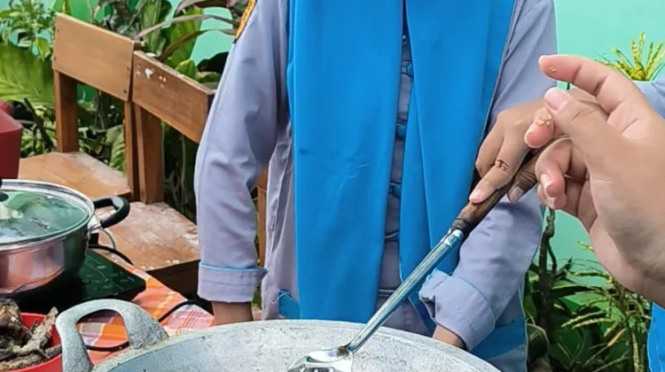 ABSULE, Siswa MTsN 12 Madiun Sukses Olah Makanan Sisa MBG Jadi Abon sukun lele