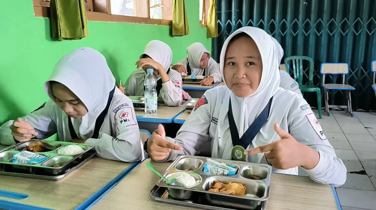 ABSULE, Siswa MTsN 12 Madiun Sukses Olah Makanan Sisa MBG Jadi Abon sukun lele