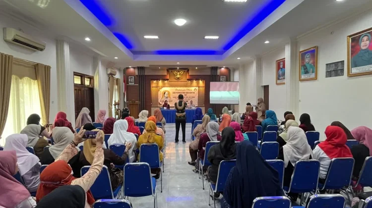 Ketua DWP RRI Madiun Hadiri Pertemuan Pleno dan Peringatan Hari Kartini ke 147
