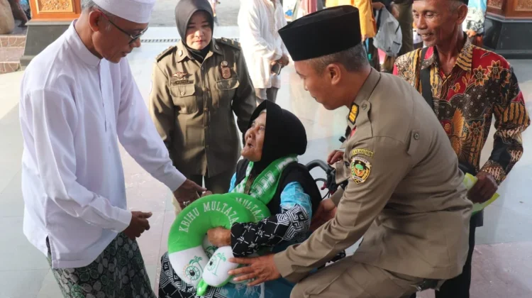 Bupati Madiun Berangkatkan Calon Jamaah Haji Kabupaten Madiun 1447 H