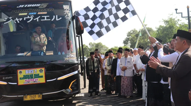 Bupati Madiun Berangkatkan Calon Jamaah Haji Kabupaten Madiun 1447 H