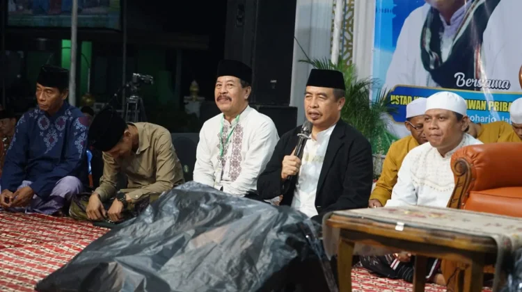 Pererat Silaturahmi, Warga Sluru Sambirejo Jiwan Gelar  Pengajian